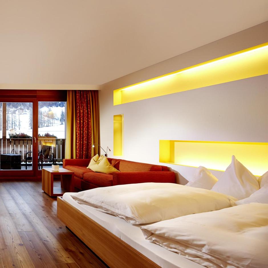 Zimmer Aurora mit Doppelbett, Schlafsofa und Balkon